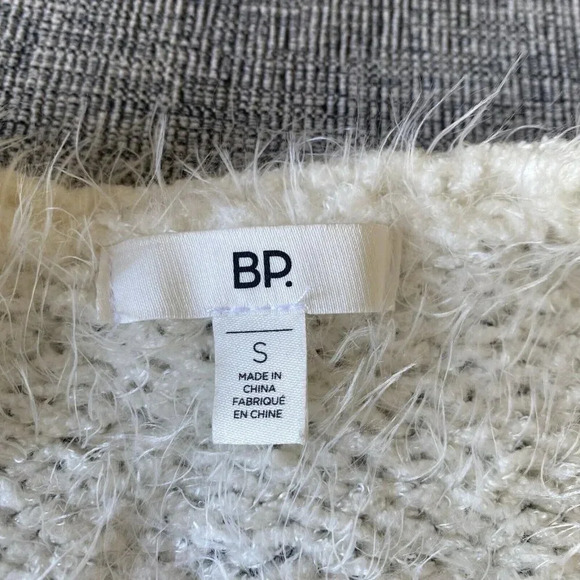 BP. Women's Ivory V-Neck Eyelash Soft Chenille Sweater, Size Small - Picture 3 of 7
